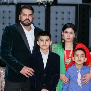 Meet your Posher, Daljit